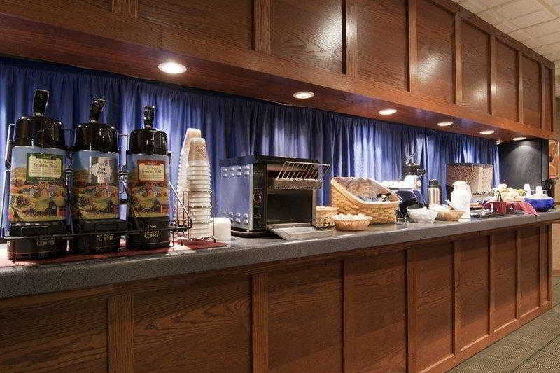 Norwood Inn & Suites Mankato North Mankato المطعم الصورة